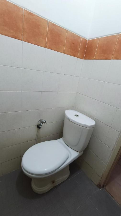 Oyo 91341 D'phoenix Anggrek Syariah 2*